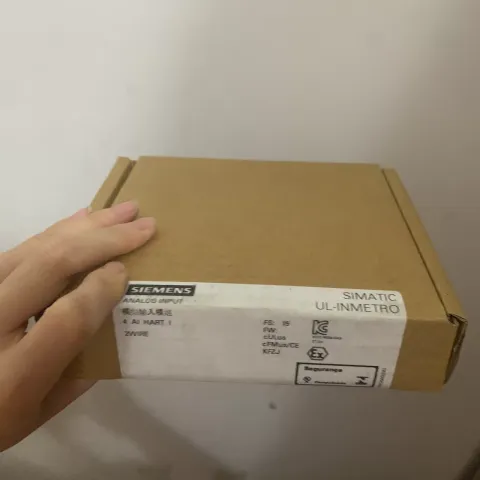 Siemens 6ES7 134-7TD00-0AB0 Industrial Automation Component — product photo 5 of 6