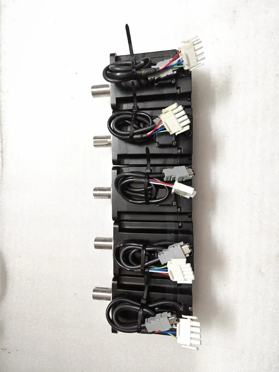 White Label SGMJV-08ADE6S Motor & Drive Component product photo 1