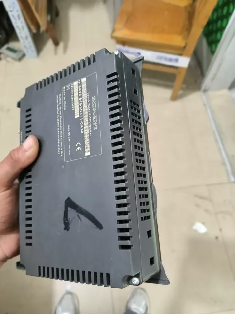 Siemens 6AV6640-0DA11-0AX0 Industrial Automation Component product photo 4