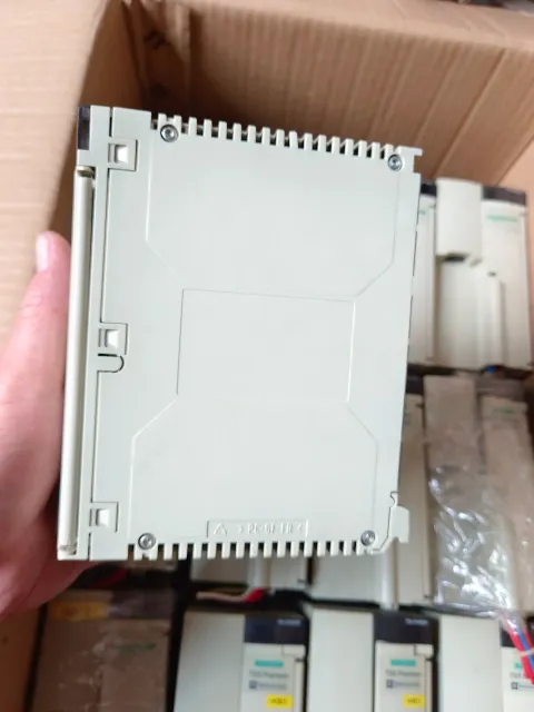 Schneider Electric / Modicon TSXPSY5500 PLC Module product photo 3