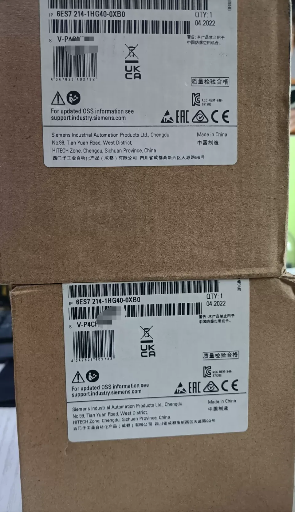 Siemens 6ES7214-1HG40-0XB0 PLC Module — product photo 1 of 17