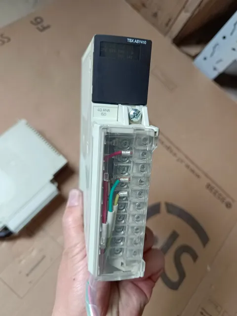Schneider Electric / Modicon TSXASY410 Industrial Automation Component product photo 9