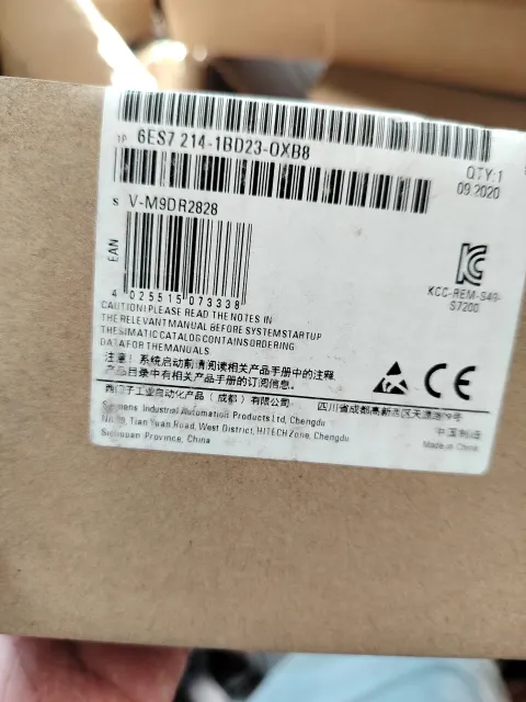 Siemens 6ES7214-1BD23-0XB8 PLC Module — product photo 2 of 9