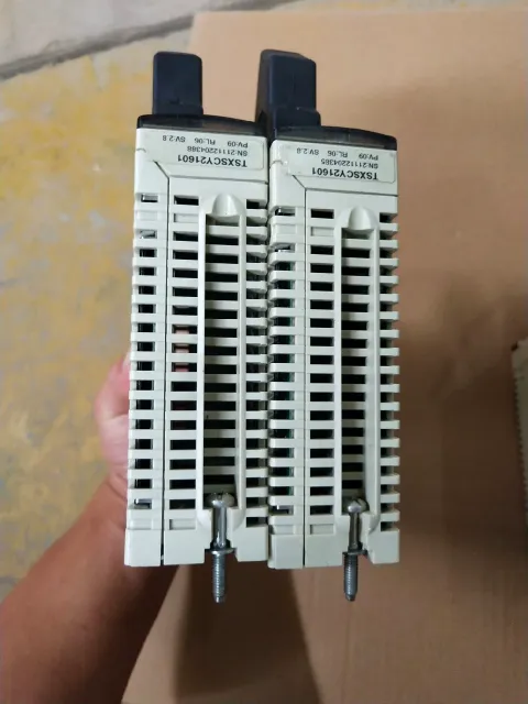 Schneider Electric / Modicon TSXSCY21601 Industrial Automation Component product photo 6