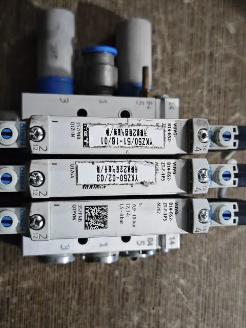 Festo VUVG-L14-T32C-MT-G18-1P3 / VUVG-B14-B52-ZT-F-1P3 Industrial Automation Component product photo 5