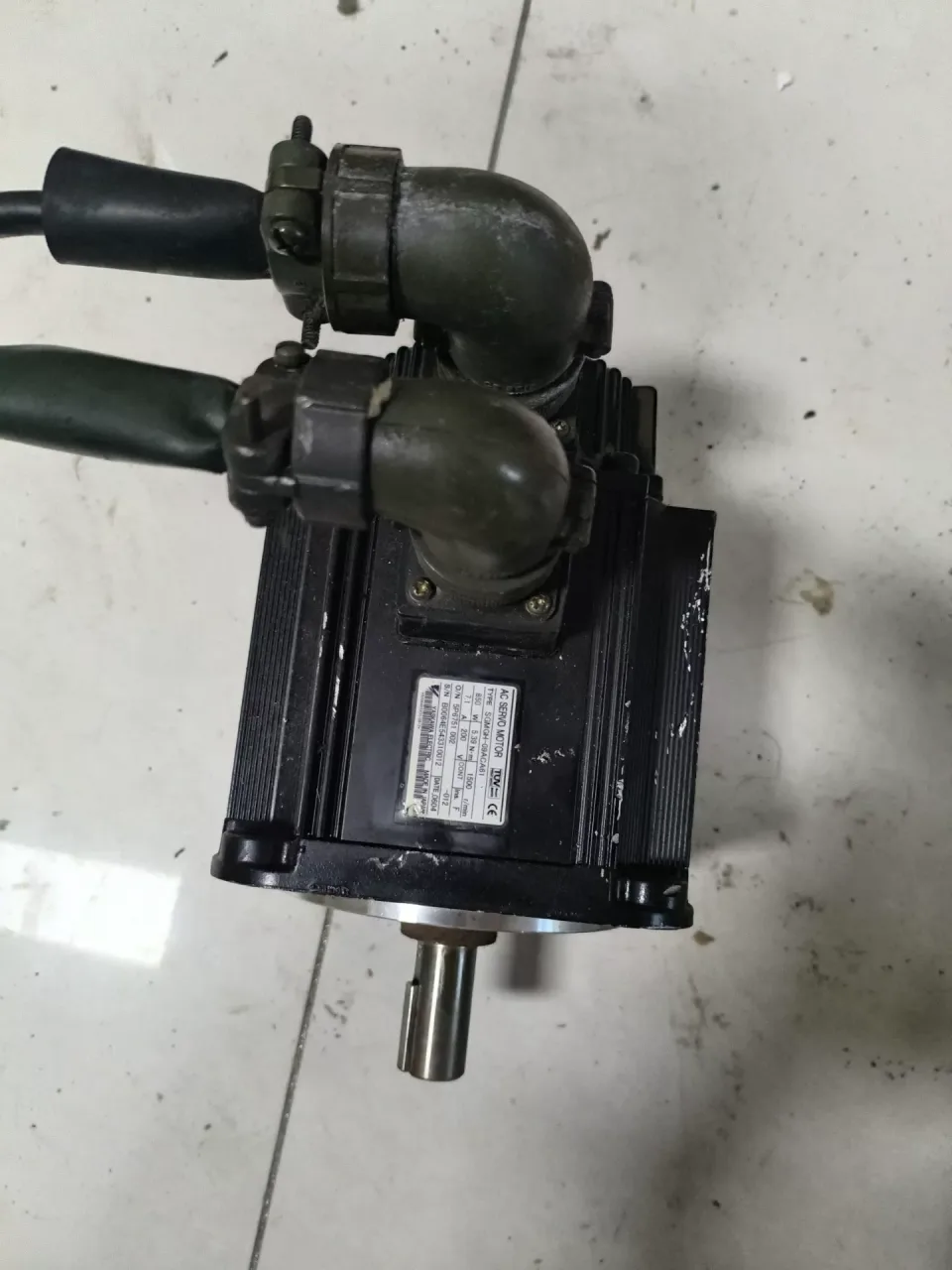 Yaskawa SGMGH-09ACA61 Motor & Drive Component product photo 1