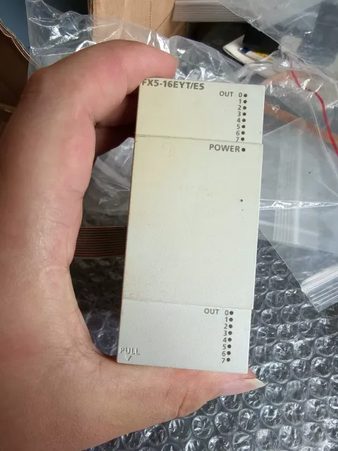 Mitsubishi Electric FX5-16EYT/ES Industrial Automation Component product photo 1