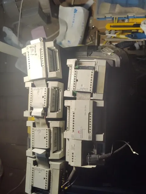 Moeller / 金钟穆勒 EM4-201-DX2 PLC Module product photo 1