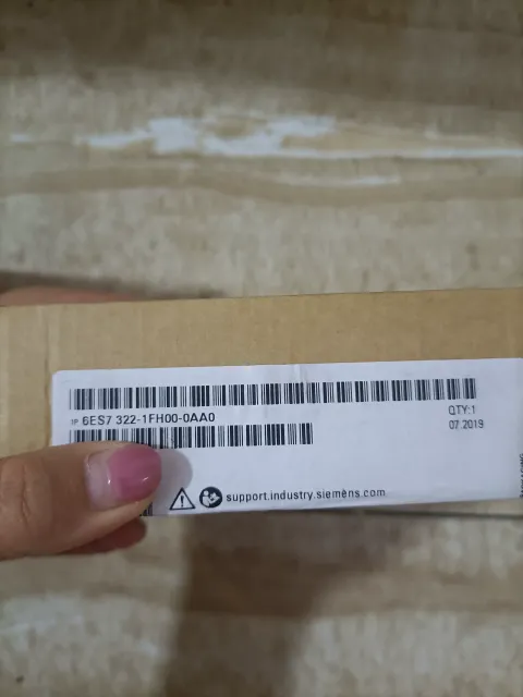 Siemens 6ES7 334-0CE01-0AA0 Industrial Automation Component product photo 2