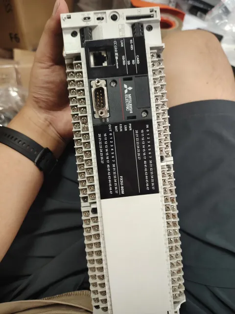 Mitsubishi Electric FX5U-80MT/ES PLC Module — product photo 8 of 25