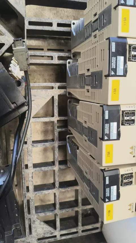Yaskawa SGDV-5R5A11A002000; SGMJV-08ADE6S Motor & Drive Component product photo 8