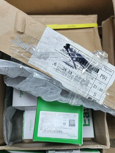 Schneider Electric EA9AN4C16 Industrial Automation Component product photo 1