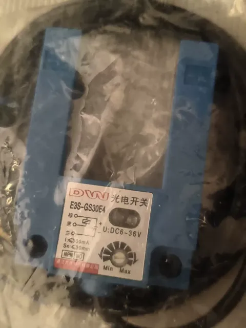 DW / 大伟 E3S-GS30E4 Industrial Sensor product photo 3