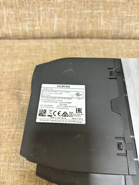 Siemens 6SL3210-5BE22-2UV0 Industrial Automation Component — product photo 7 of 17
