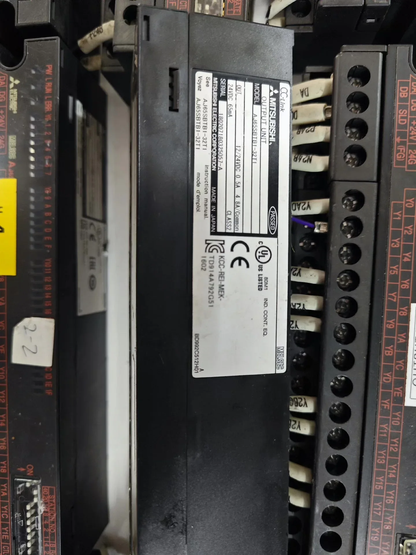 Mitsubishi Electric AJ65SBTB1-32T1 Industrial Automation Component — product photo 1 of 15