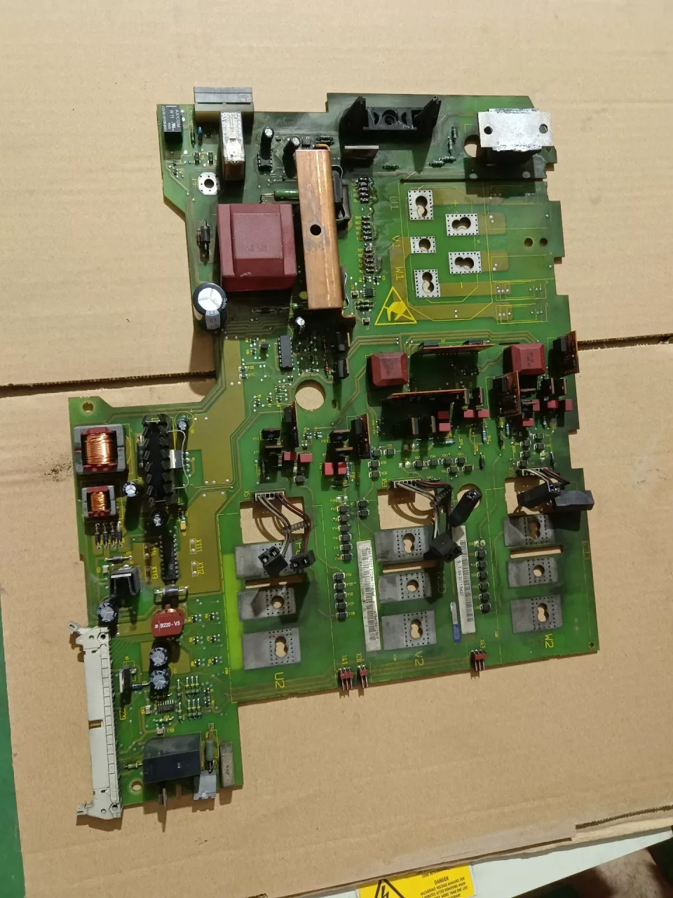 Siemens 6SE7027-2TD84-1HF3 Motor & Drive Component — product photo 1 of 13