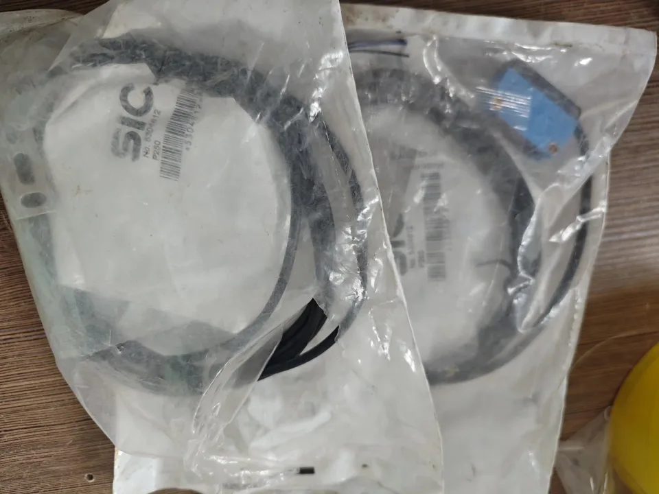 SICK GL6-N1112 Industrial Sensor product photo 1