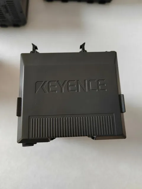 White Label KV-U7 + KV-1000 + KV-C64XB + KV-C64TA PLC Module product photo 6