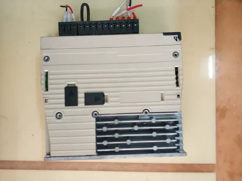 White Label SGDV-1R6A11B Motor & Drive Component product photo 2
