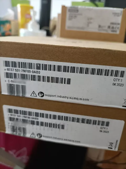Siemens 6ES7531-7NF00-0AB0 Industrial Automation Component — product photo 7 of 8