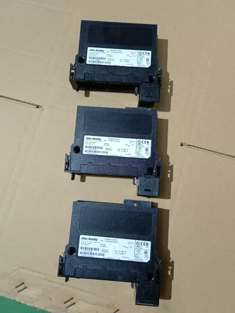 Allen-Bradley 1756-OF8/A Industrial Control Board — product photo 11 of 13