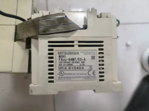 White Label FX3U-64MT/ES-A + FX3U-4DA-ADP PLC Module product photo 5
