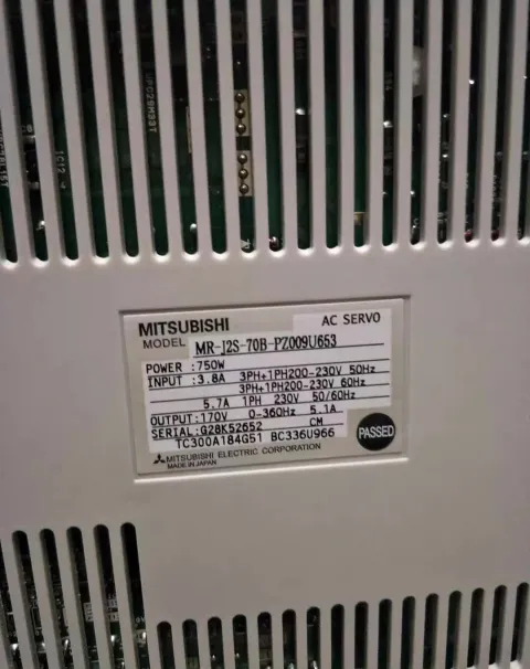 Mitsubishi Electric MR-J2S-70B-PZ009U653 Motor & Drive Component product photo 2