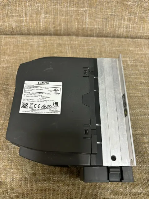 Siemens 6SL3210-5BE22-2UV0 Industrial Automation Component — product photo 6 of 17