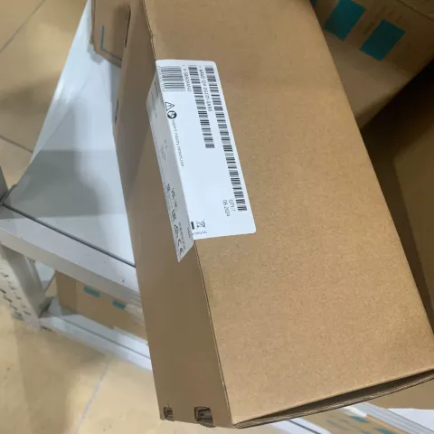 Siemens 6AV2124-0GC01-0AX0 Industrial Automation Component — product photo 9 of 19