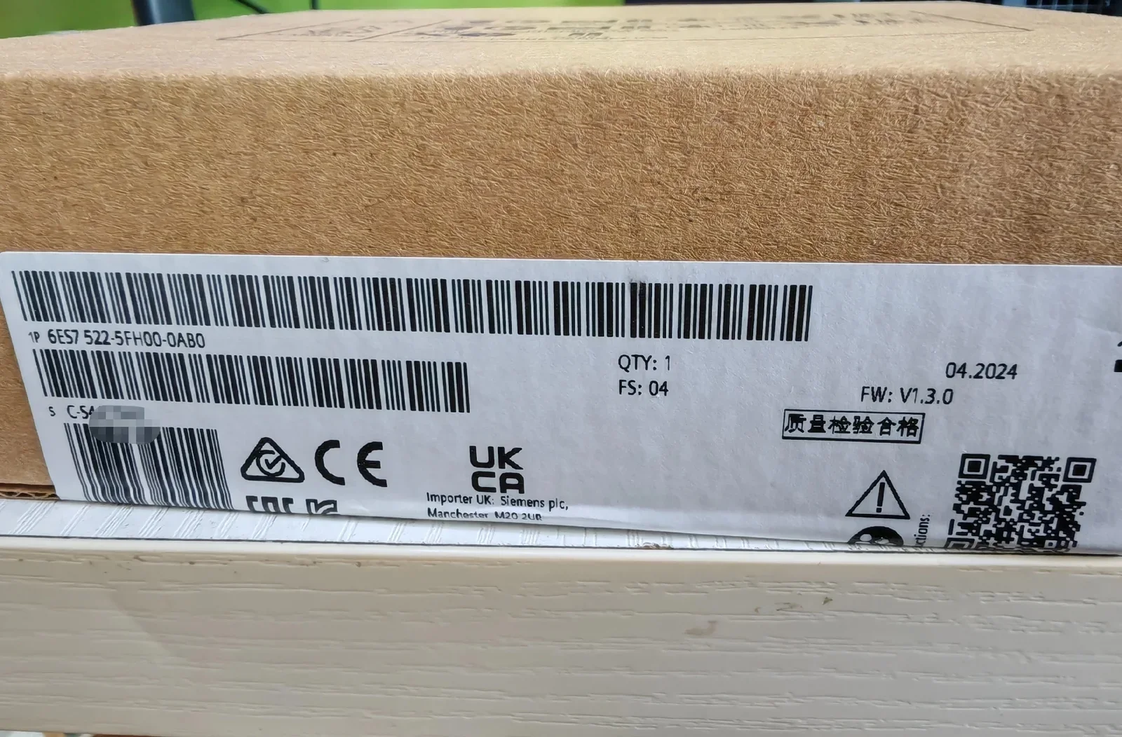 Siemens 6ES7 522-5FH00-0AB0 Industrial Automation Component — product photo 1 of 3