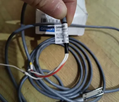 Omron E52-P2GSF 2M Industrial Sensor product photo 2