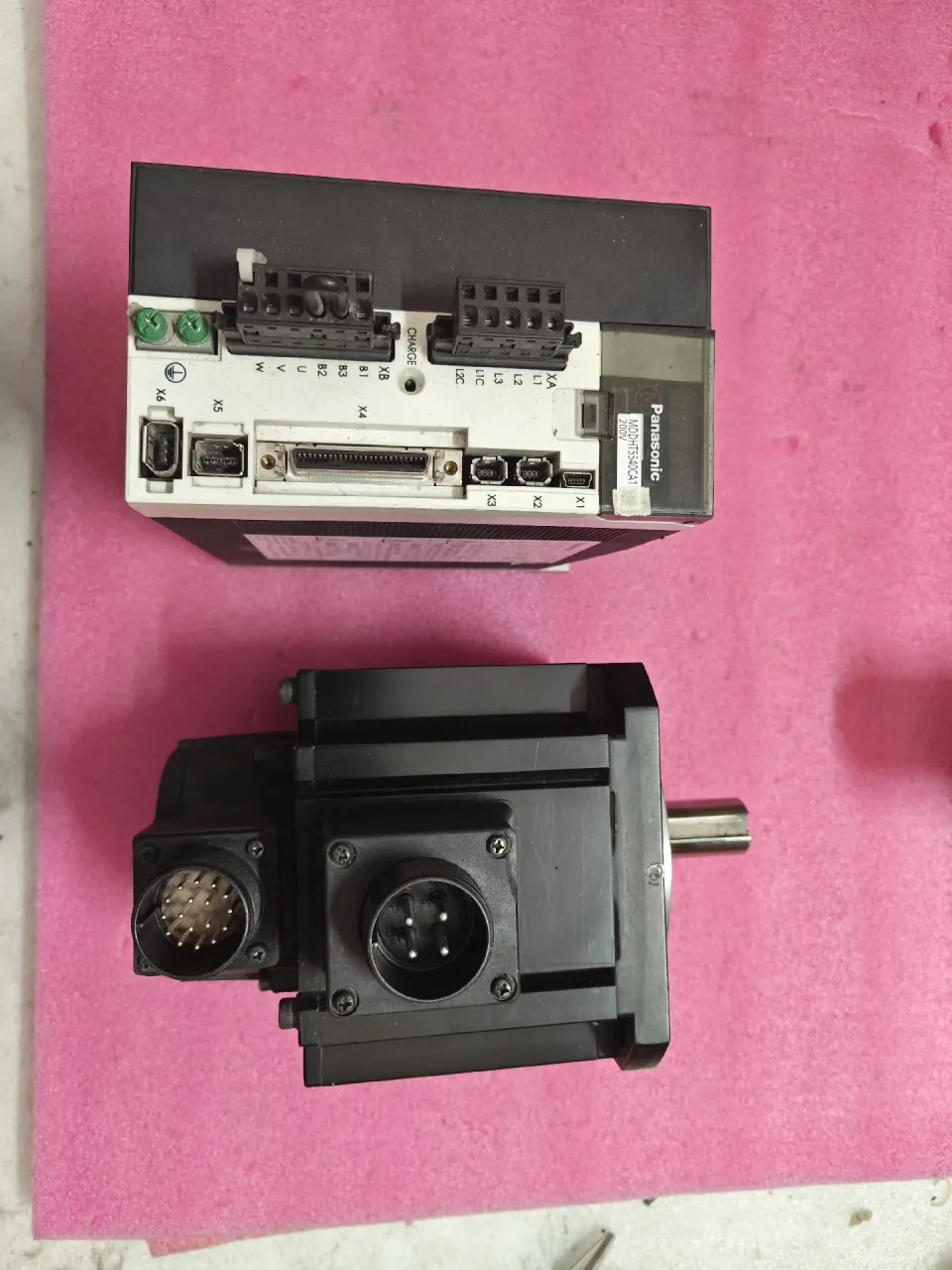 Panasonic MDDHT5540CA1 + MDME152GCGM Motor & Drive Component product photo 1