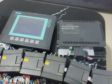 SIEMENS 6AV6 640-0DA11-0AX0 / 6AV6640-0DA11-0AX0 Industrial Automation Component product photo 7