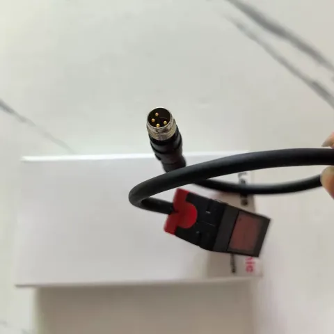 Leuze electronic PRK5/4P-200-M8 / 50122446 Industrial Sensor product photo 4