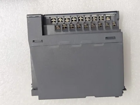 Mitsubishi Electric QX80 Industrial Automation Component — product photo 8 of 42