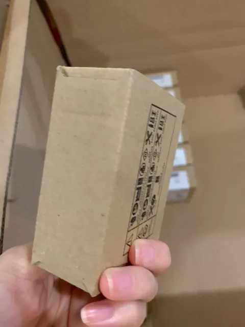 Siemens 6ES7 136-6DB00-0CA0 Industrial Automation Component — product photo 5 of 7