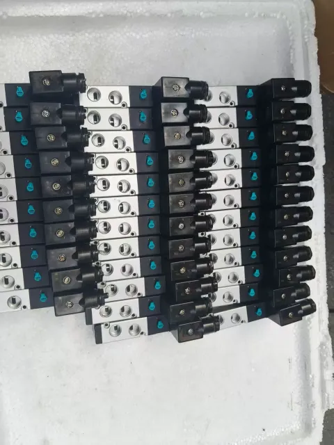JELPC / 佳尔灵 J4V210-08 / DC24V Industrial Automation Component product photo 1
