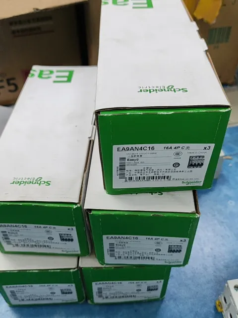 Schneider Electric EA9AN4C16 Industrial Automation Component — product photo 2 of 2