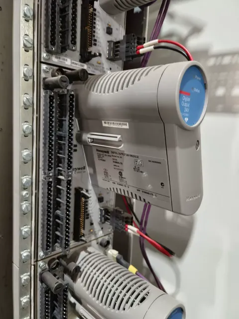 Honeywell / TDI 51199930-100 Power Electronics Module product photo 2