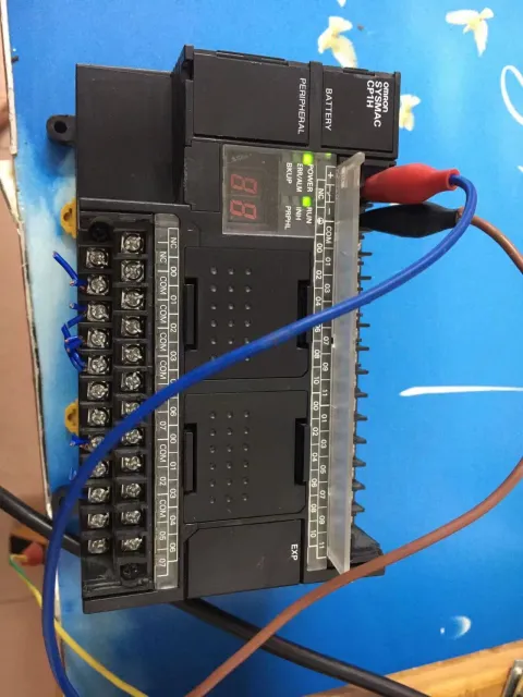 OMRON CP1H-X40DT-D-FCN PLC Module product photo 1