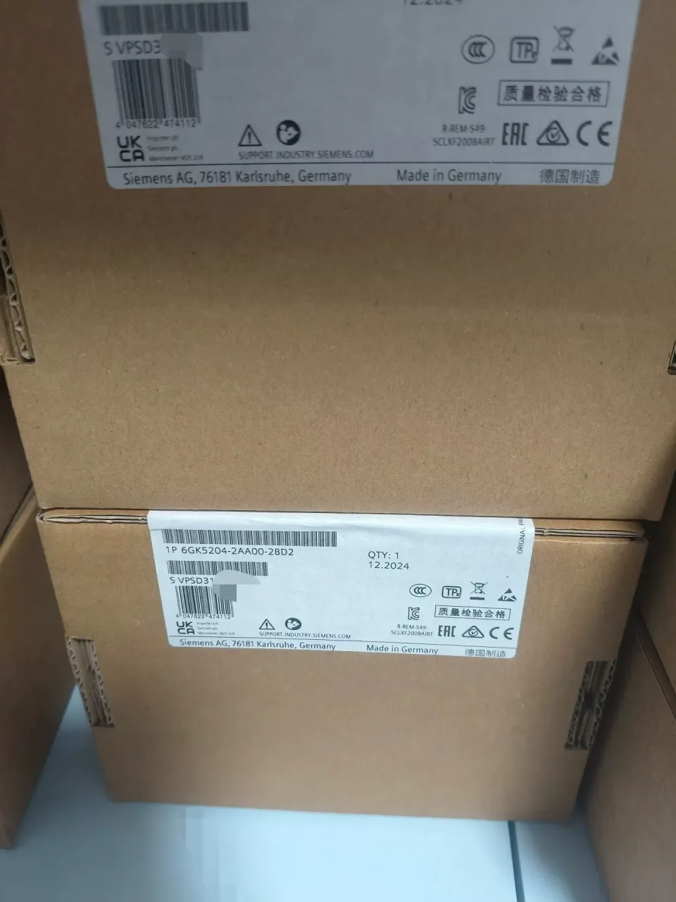 Siemens 6GK5204-2AA00-2BD2 Industrial Sensor product photo 1