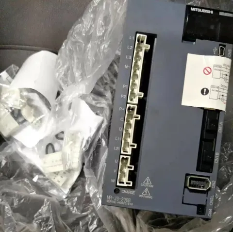 Mitsubishi Electric MR-J3-200B Motor & Drive Component product photo 2