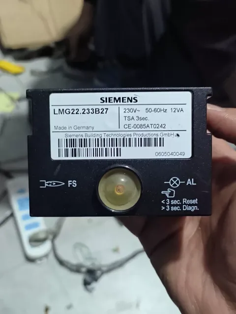 Siemens LMG22.233B27 Industrial Control Board product photo 1