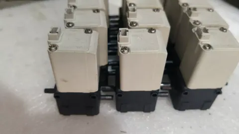 SMC LVMK207-5J Industrial Automation Component product photo 2