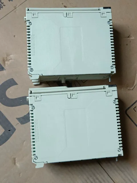 Schneider Electric TSXPSY5500 PLC Module — product photo 15 of 16