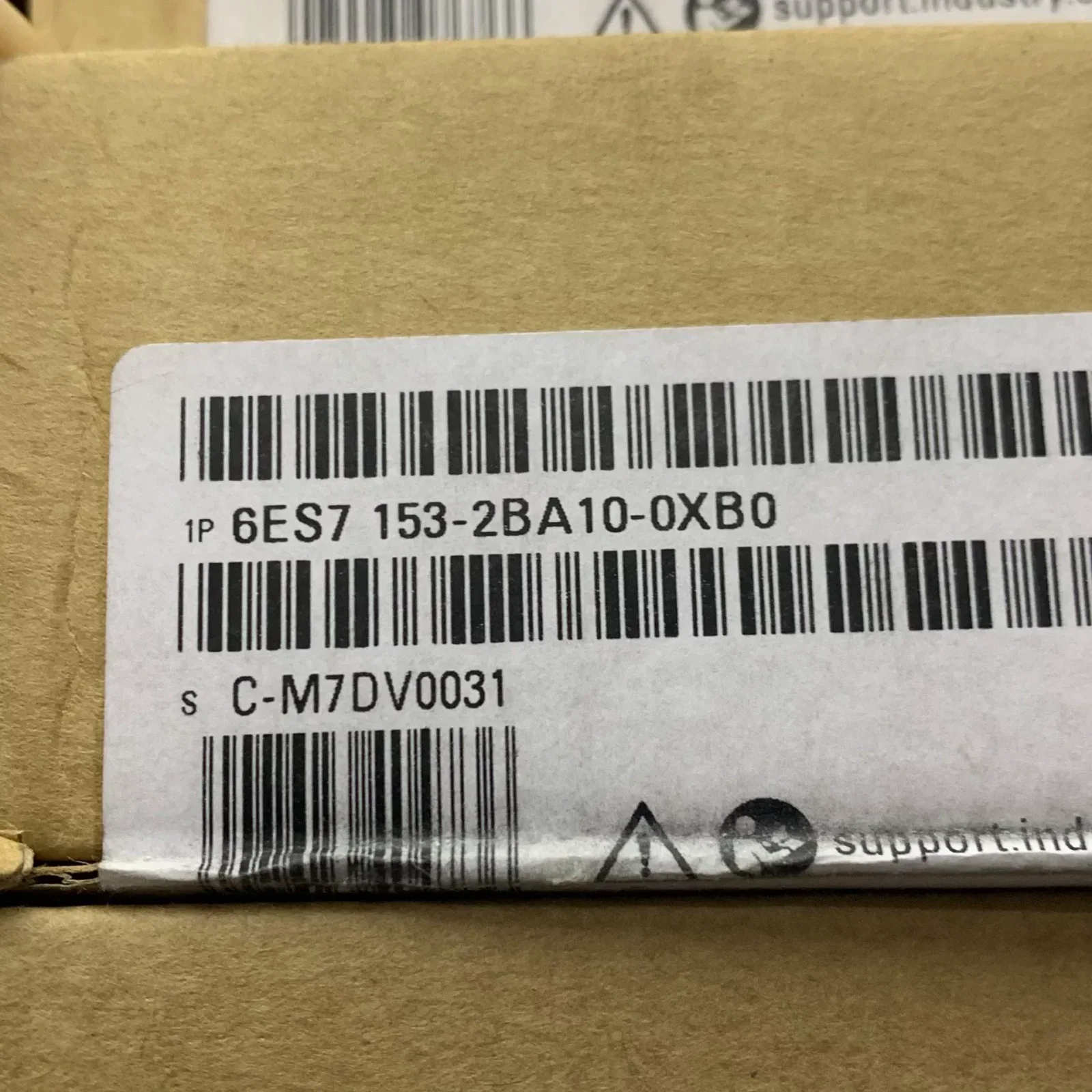 Siemens 6ES7153-2BA10-0XB0 Industrial Automation Component — product photo 1 of 17