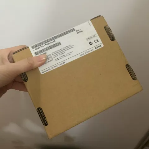 Siemens 6ES7 134-7TD00-0AB0 Industrial Automation Component — product photo 6 of 6