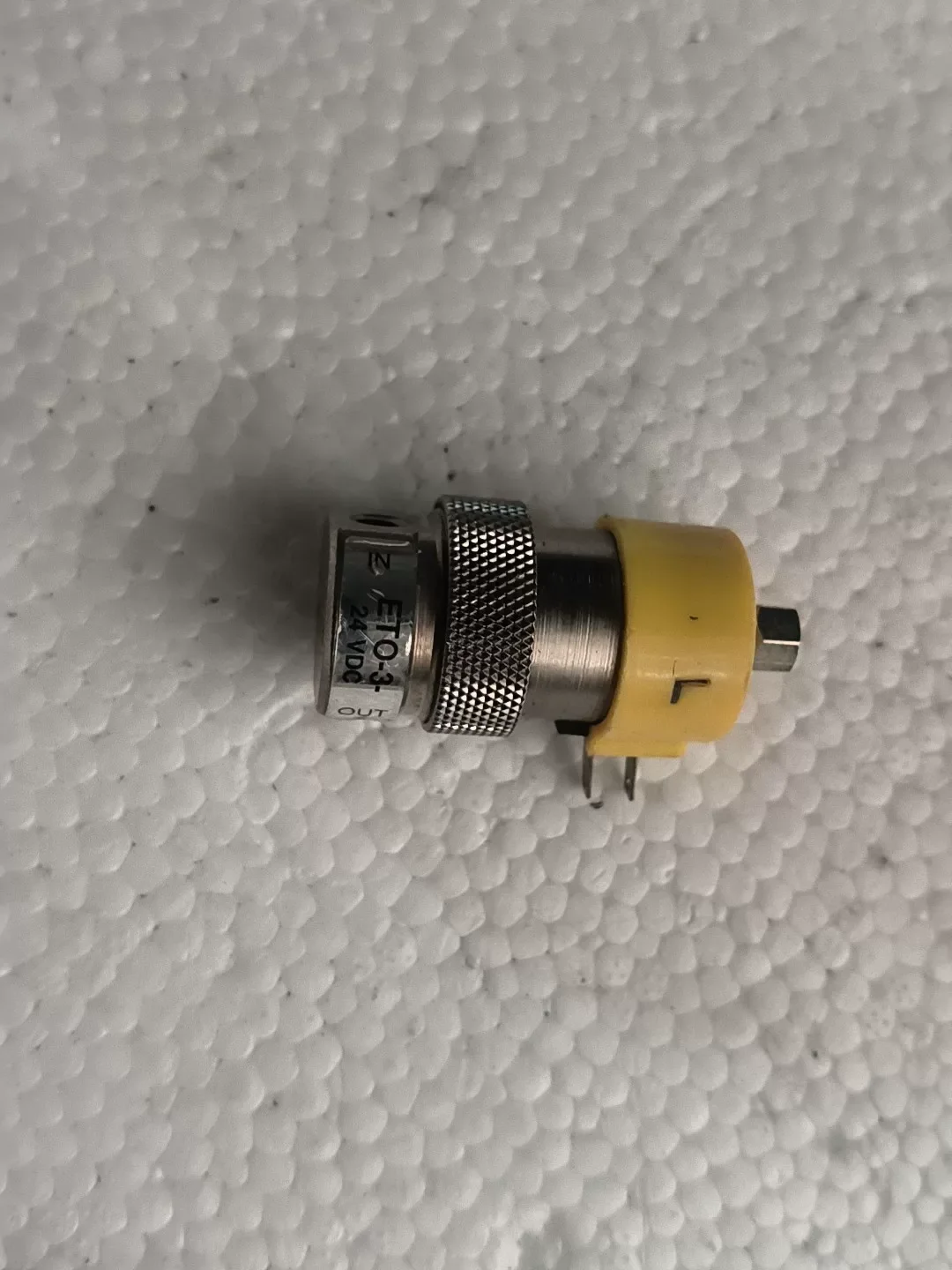 Clippard ETO-3-24VDC Industrial Automation Component product photo 1