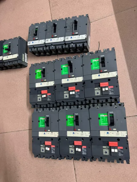 Schneider Electric CVS100F mixed TM trip/current configurations Industrial Automation Component product photo 1