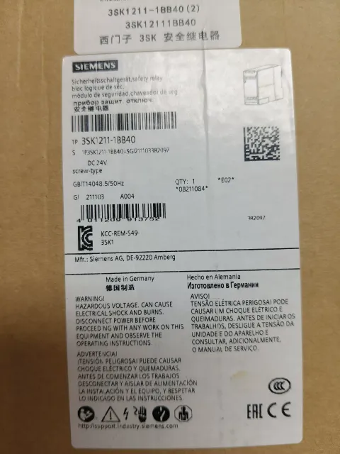 Siemens 3SK1211-1BB40 Industrial Sensor product photo 1